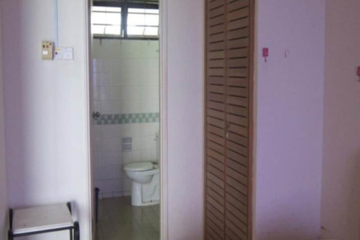 Room 15 of 27