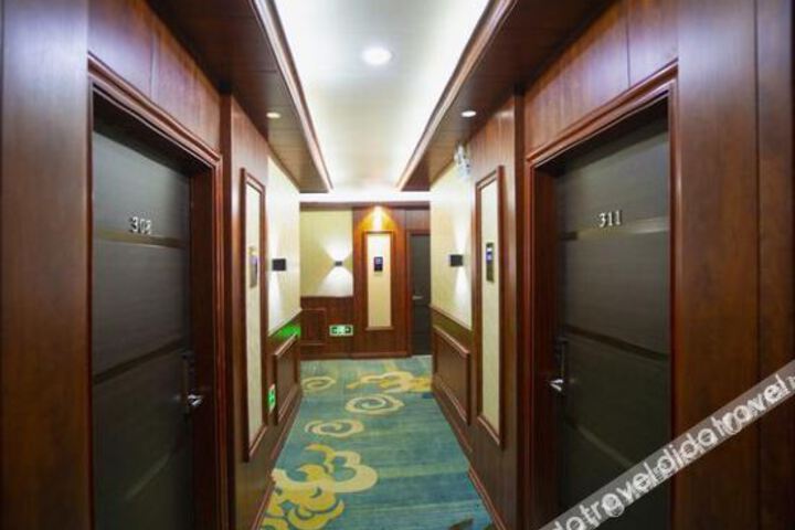 Hotel Interior 14 of 29