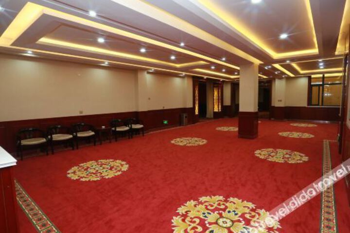 Hotel Interior 25 of 38