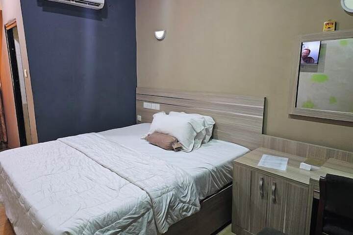 Room 9 of 57