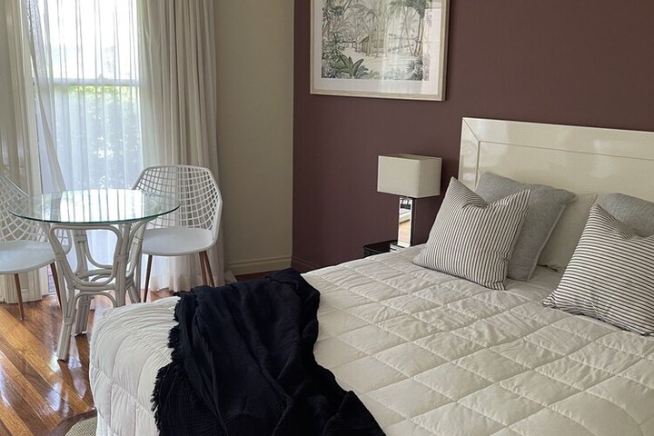 Room 10 of 43