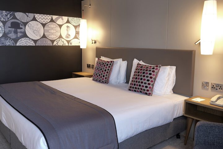 Room 29 of 137