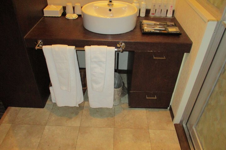Room 4 of 47