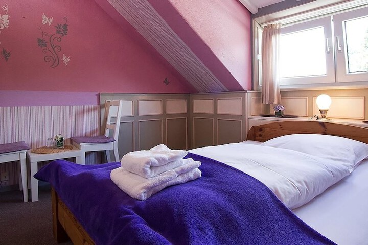 Room 15 of 29
