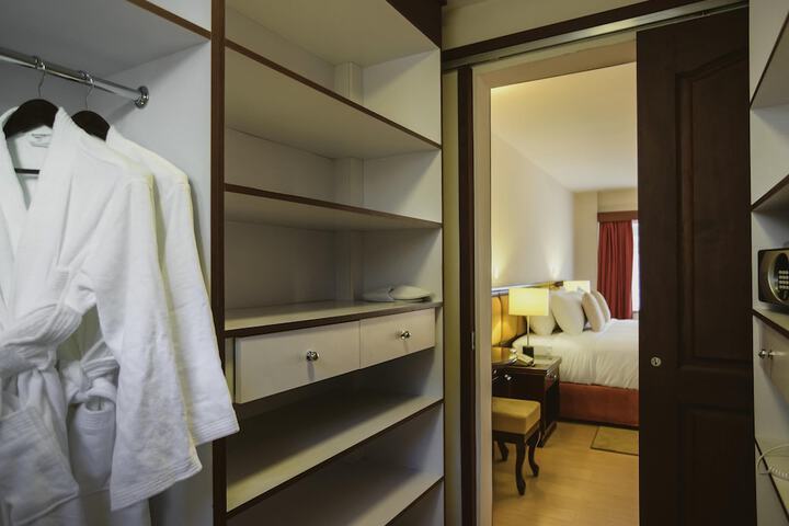Room 38 of 150