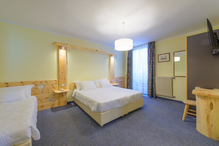 Room 13 of 39