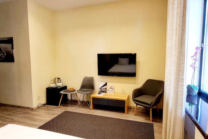 Room 9 of 55