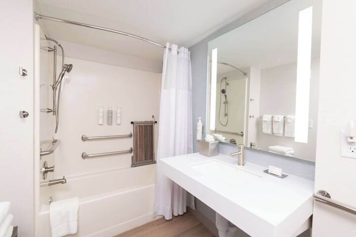 Bathroom shower