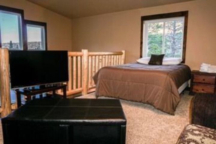 Room 15 of 34