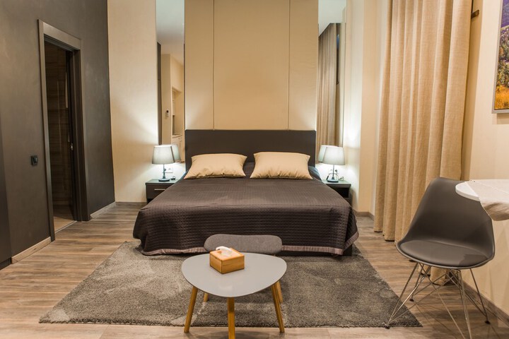 Room 4 of 55
