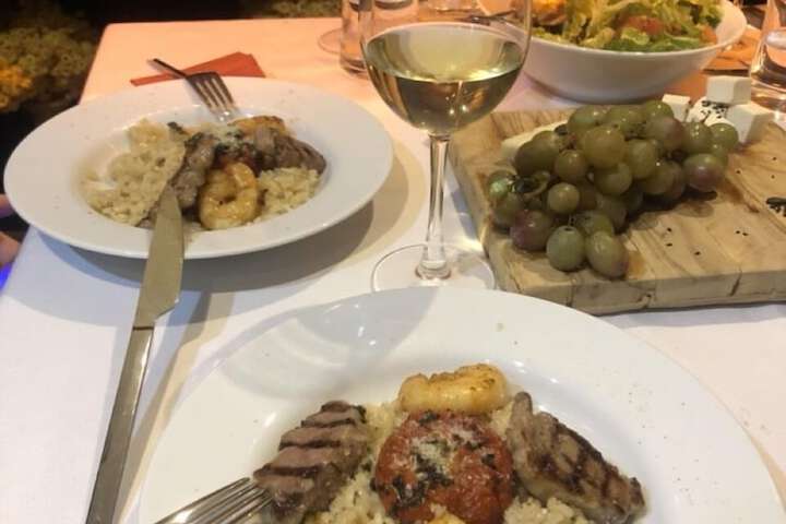 Dining 33 of 58