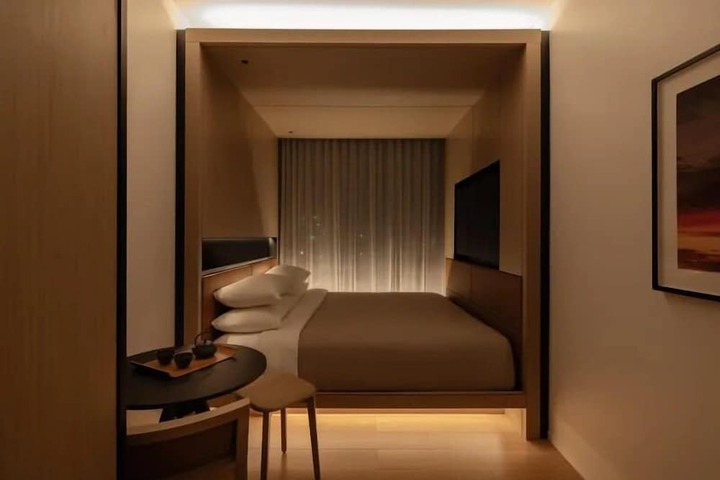 Room 7 of 36
