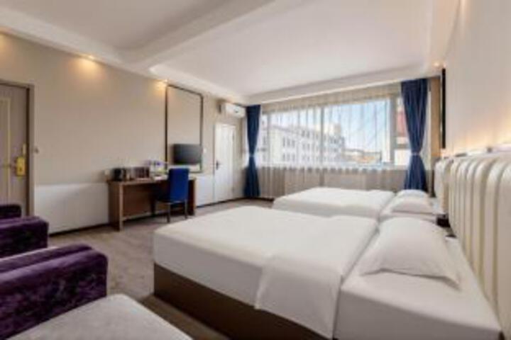 Room 21 of 23