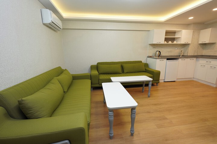 Room 68 of 104