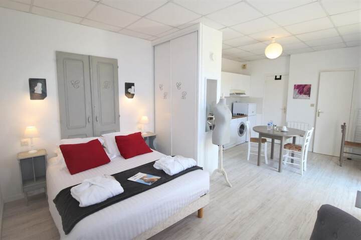 Room 54 of 164