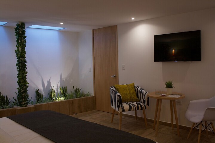 Room 14 of 64
