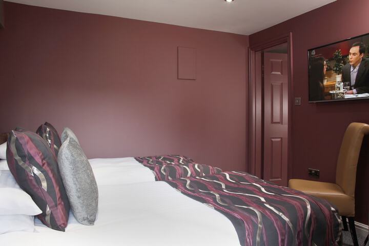 Room 9 of 54