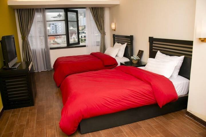 Room 3 of 12