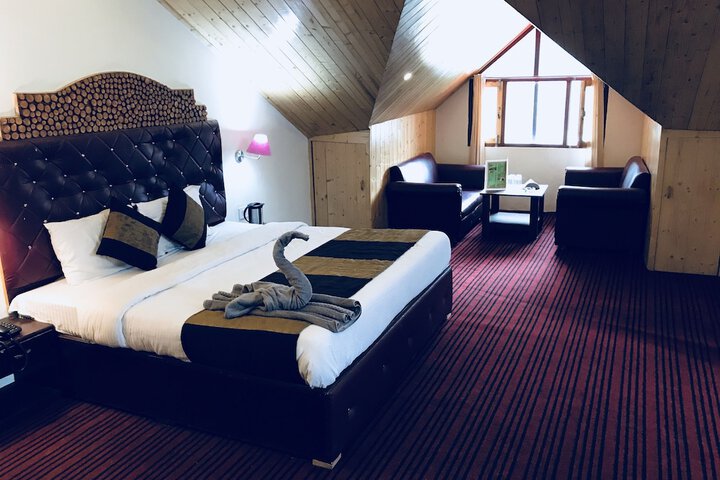Room 3 of 20
