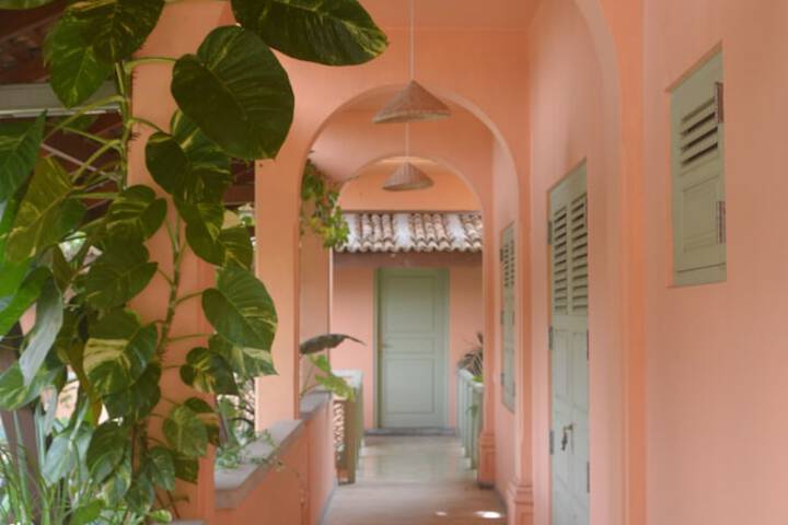 Ballroom/Hall 44 of 77