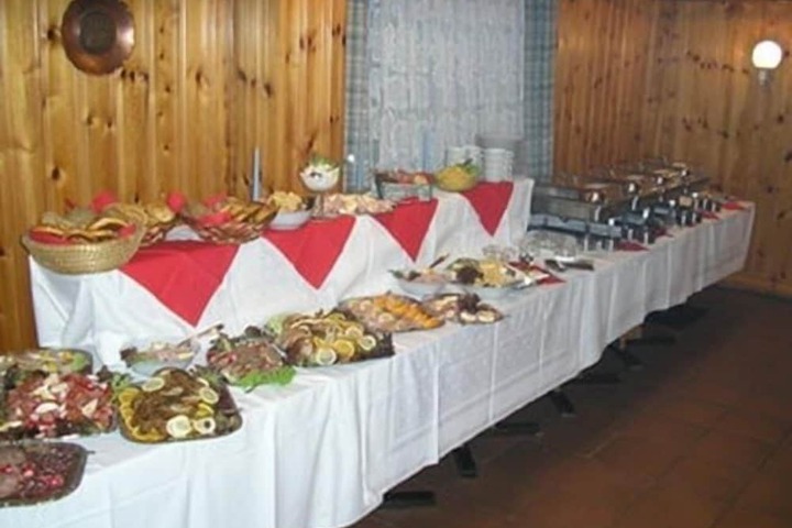 Dining 22 of 26