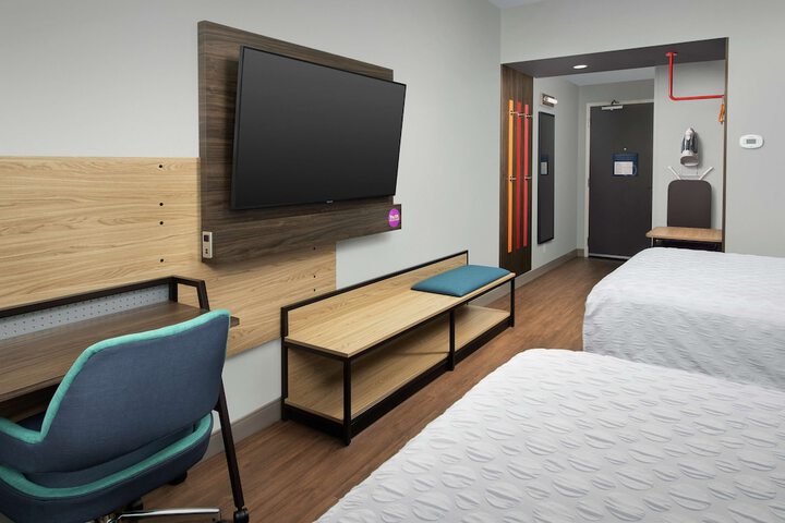 Room 17 of 52