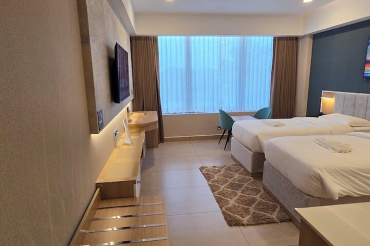 Room 29 of 87