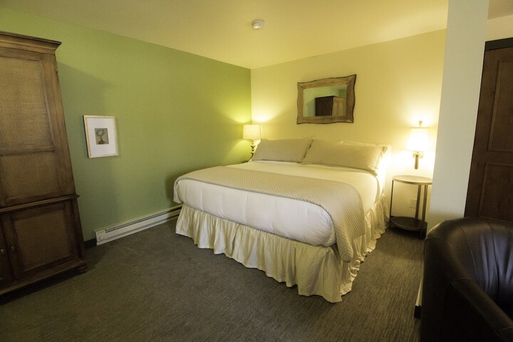 Room 13 of 43
