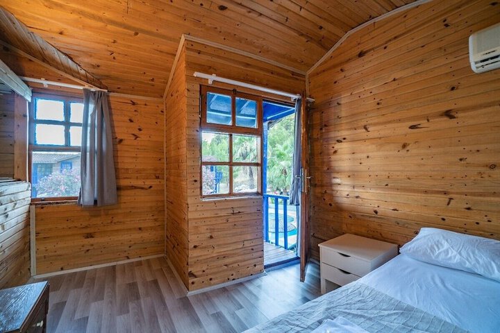 Room 4 of 26