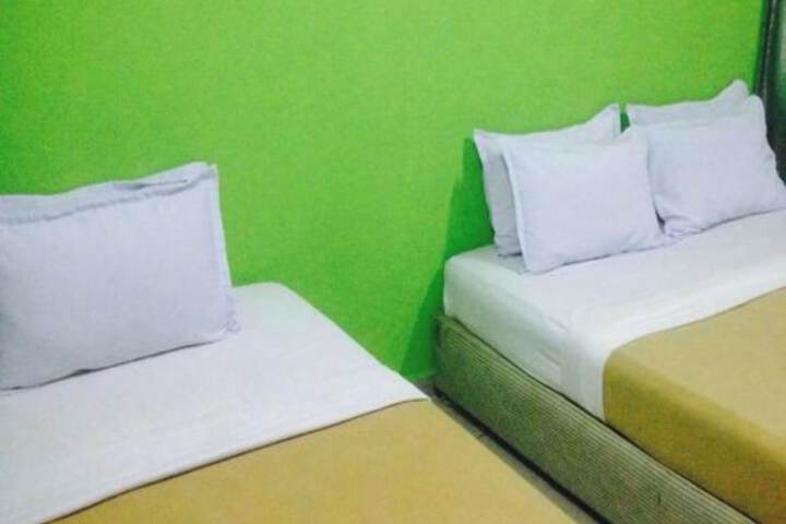 Room 6 of 22