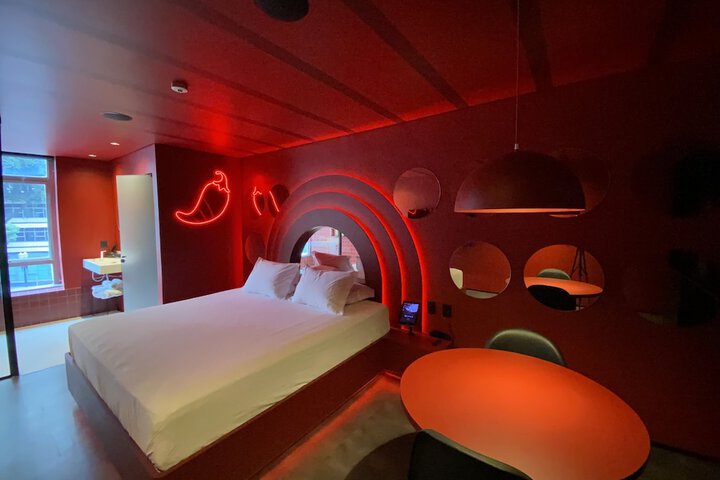 Room 7 of 35
