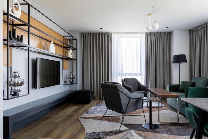 Room 50 of 228