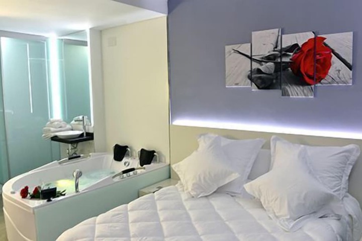 Room 19 of 40