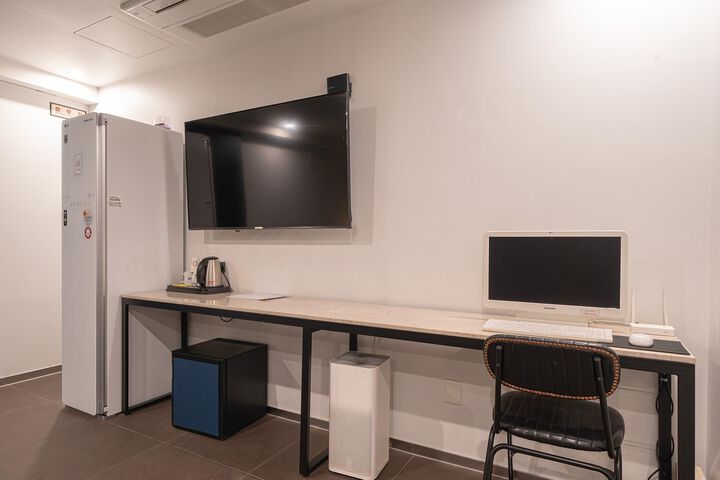 Room 61 of 64
