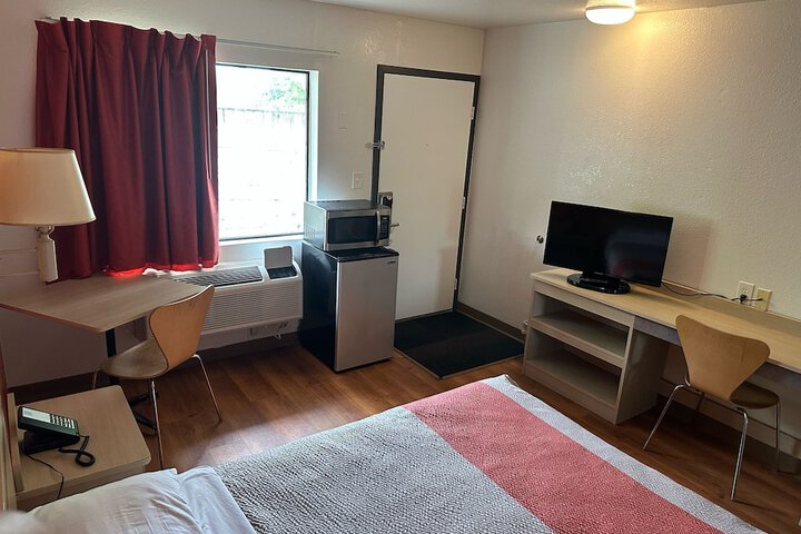 Room 7 of 17