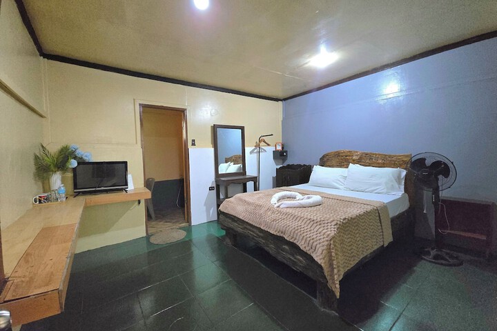 Room 17 of 171