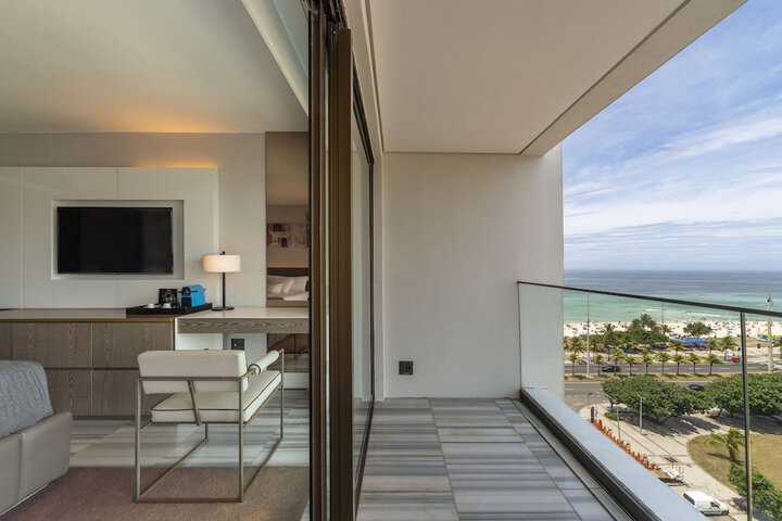 Room 21 of 104