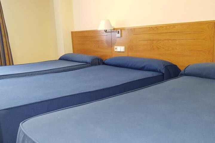 Room 11 of 34