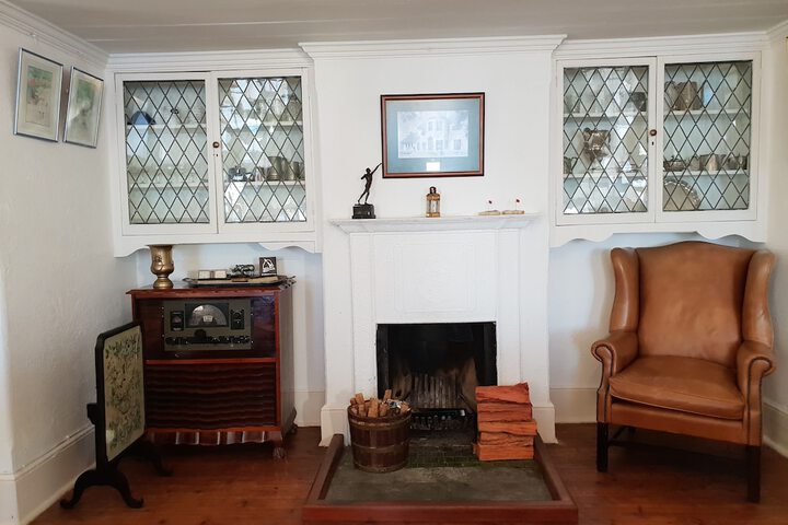 Room 12 of 33