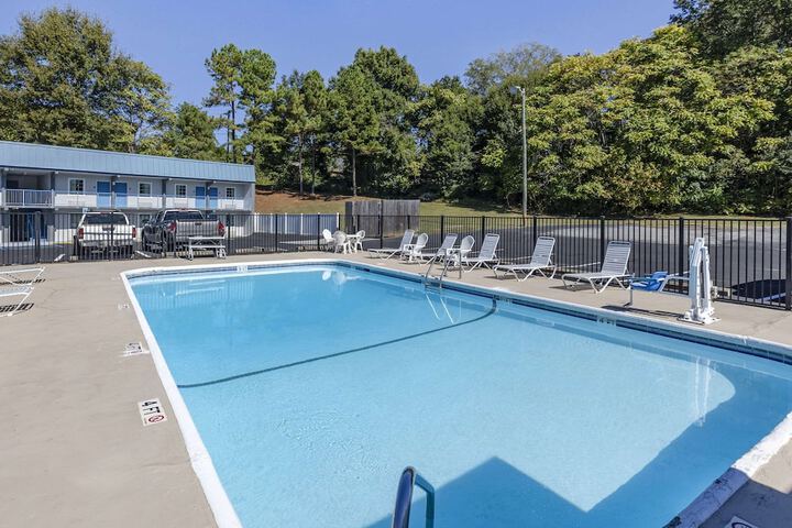 Hotel with Pool