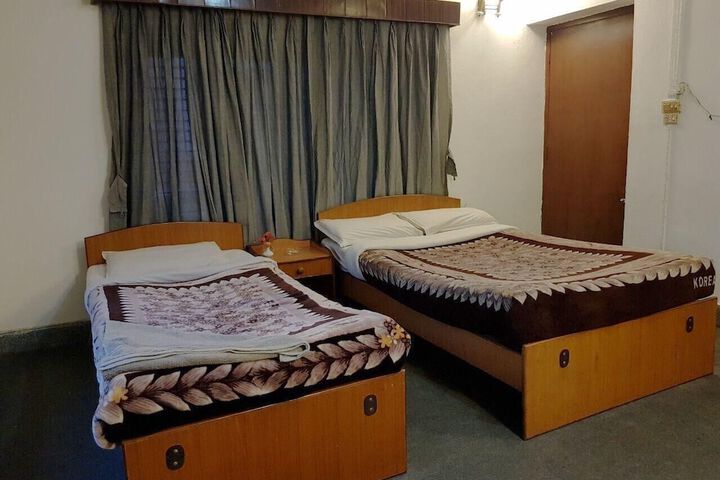 Room 19 of 40