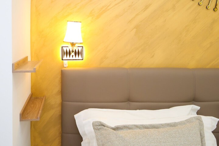 Room 17 of 51