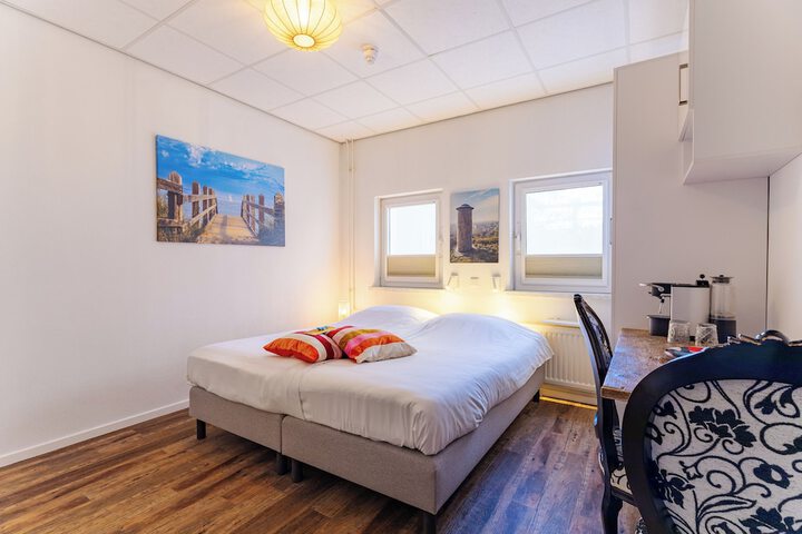Room 63 of 144