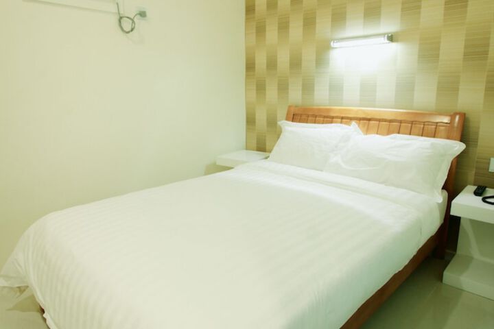 Room 15 of 52