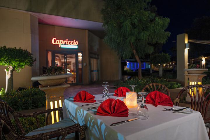 Dining 128 of 184