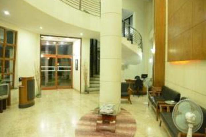 Exterior of OYO 24875 Hotel Gokul