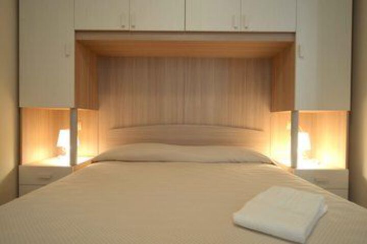 Room 17 of 52
