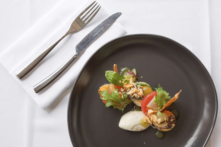 Dining 63 of 102