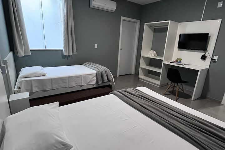 Room 17 of 23