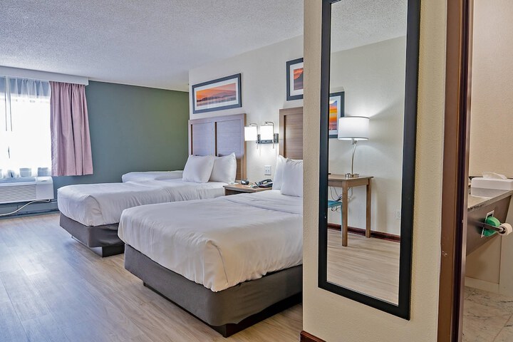 Room 12 of 64